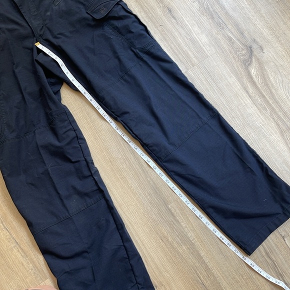 5.11 Tactical Series Stryke Pant in Navy 30/32 - Picture 8 of 8